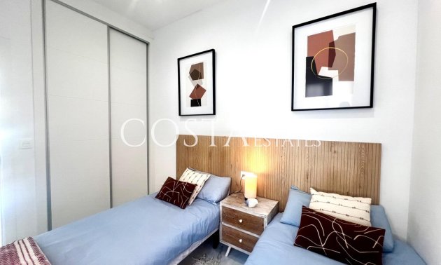 Herverkoop - Villa -
Torrevieja - La Siesta