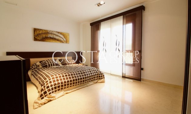 Wiederverkauf - Villa -
Orihuela - Orihuela Costa