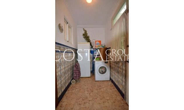 Resale - House -
Guardamar del Segura - Guardamar del Segura Centro