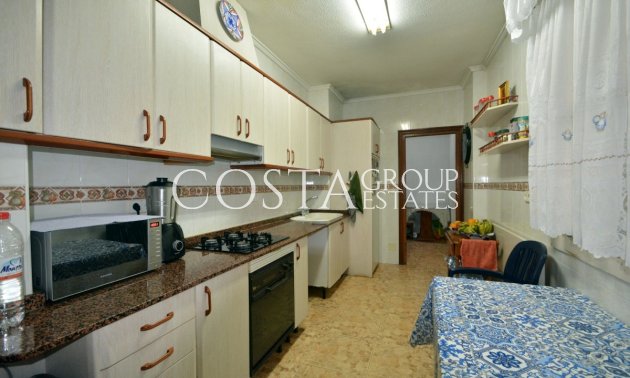 Resale - House -
Guardamar del Segura - Guardamar del Segura Centro