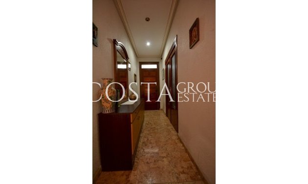 Resale - House -
Guardamar del Segura - Guardamar del Segura Centro