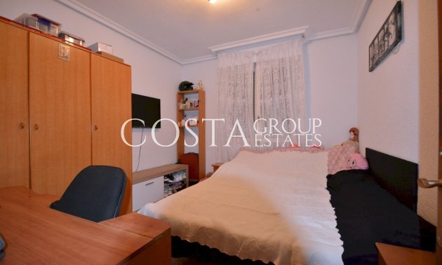 Resale - House -
Guardamar del Segura - Guardamar del Segura Centro
