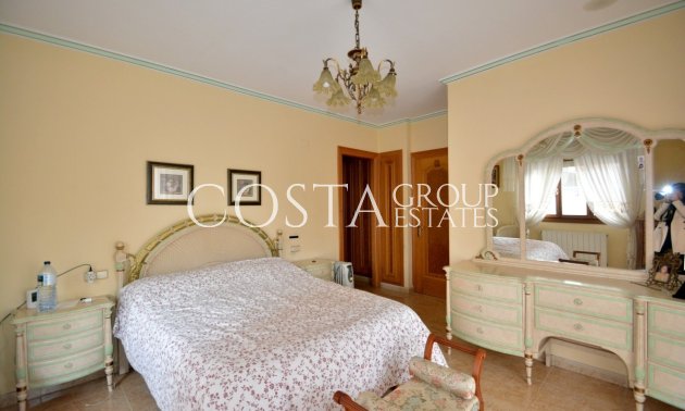 Resale - Villa -
Guardamar del Segura - Guardamar del Segura Centro