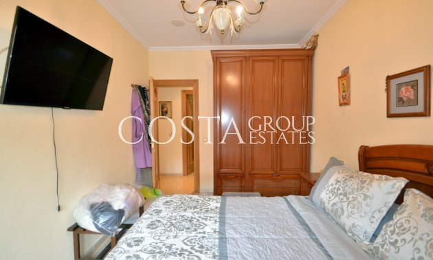 Resale - Villa -
Guardamar del Segura - Guardamar del Segura Centro