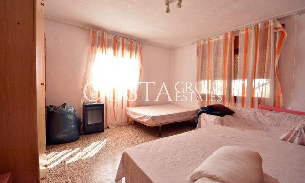 Herverkoop - Villa -
Guardamar del Segura - Guardamar del Segura Centro