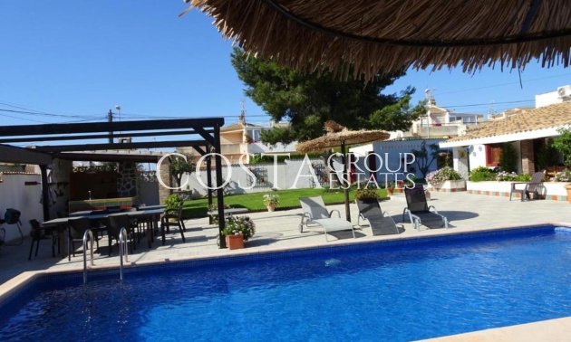 Resale - Villa -
Orihuela - Cabo Roig