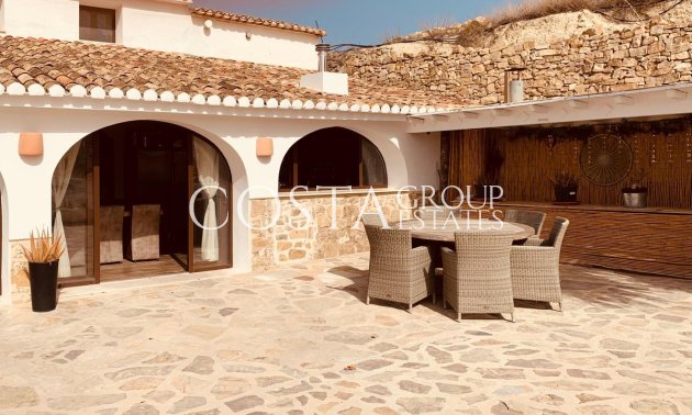 Resale - Villa -
Benissa - Benissa Centro