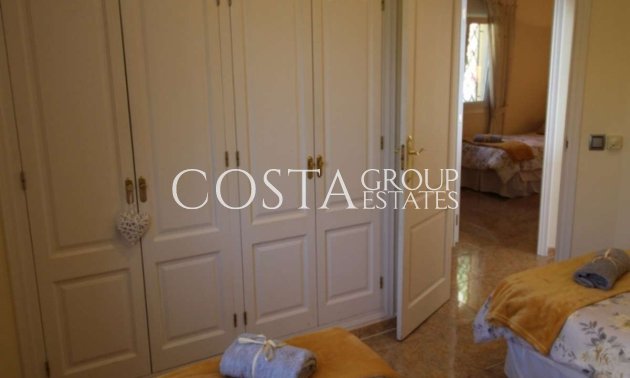 Odsprzedaż - Willa -
Teulada - Moraira