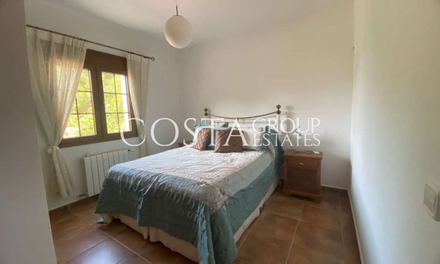Resale - Villa -
Teulada - Moraira