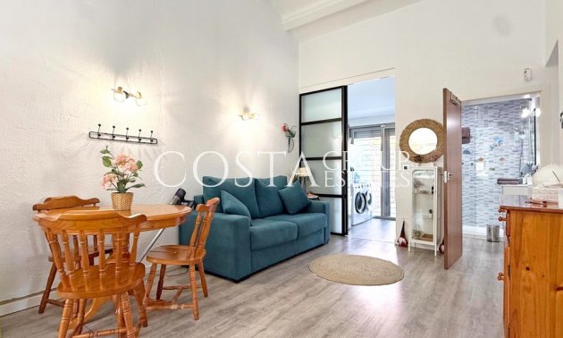 Resale - Villa -
Orihuela - Punta Prima