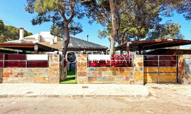 Resale - Villa -
Orihuela - Punta Prima