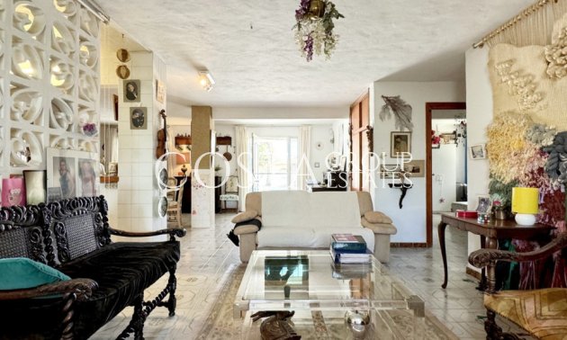 Resale - Villa -
Orihuela - La Zenia
