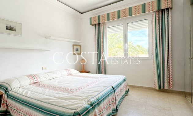 Resale - Villa -
Orihuela - La Zenia
