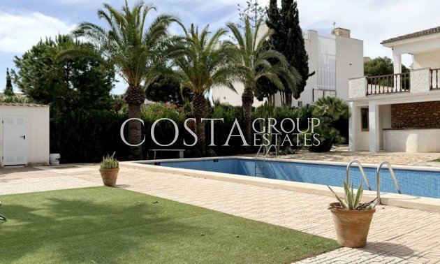 Resale - Villa -
Orihuela - La Zenia