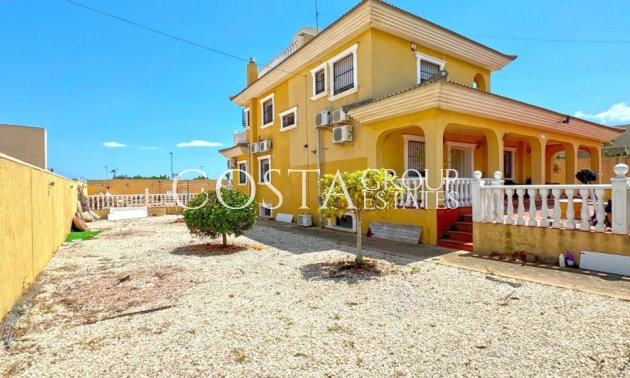 Odsprzedaż - Willa -
Torrevieja - Torrevieja Centro