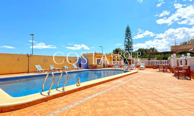 Odsprzedaż - Willa -
Torrevieja - Torrevieja Centro