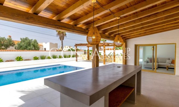 Wiederverkauf - Villa -
Torrevieja - Torrevieja Centro