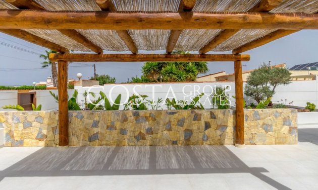 Wiederverkauf - Villa -
Torrevieja - Torrevieja Centro