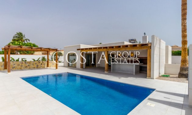 Wiederverkauf - Villa -
Torrevieja - Torrevieja Centro