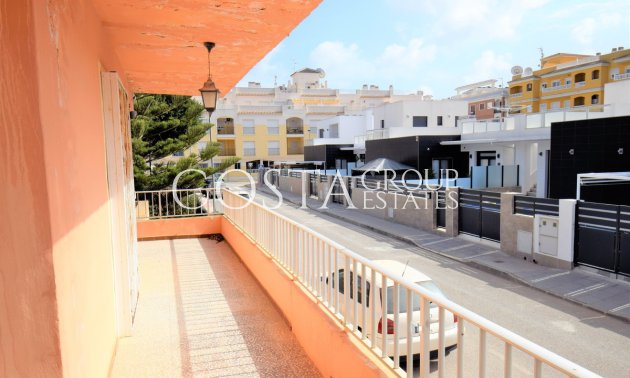 Herverkoop - Villa -
Formentera del Segura