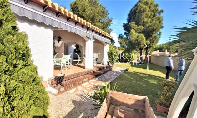 Herverkoop - Villa -
Torrevieja - Torrevieja Centro