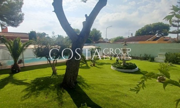 Revente - Villa -
Orihuela - Orihuela Costa