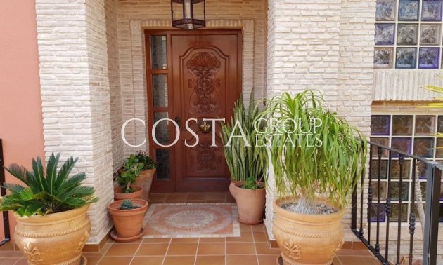 Wiederverkauf - Villa -
Torrevieja - Torrevieja Centro