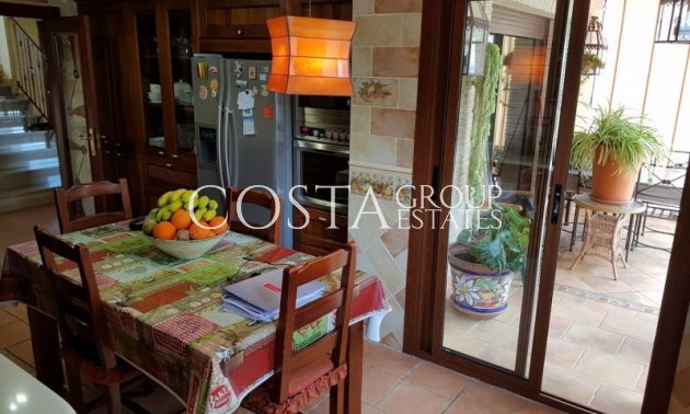Wiederverkauf - Villa -
Torrevieja - Torrevieja Centro