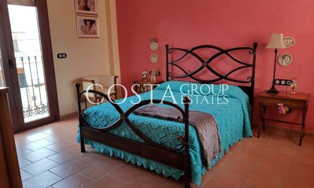 Wiederverkauf - Villa -
Torrevieja - Torrevieja Centro