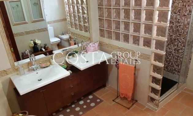 Wiederverkauf - Villa -
Torrevieja - Torrevieja Centro
