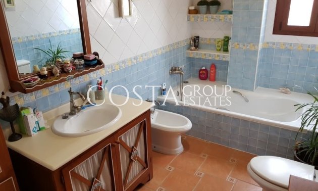 Wiederverkauf - Villa -
Torrevieja - Torrevieja Centro