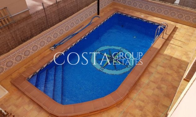 Wiederverkauf - Villa -
Torrevieja - Torrevieja Centro