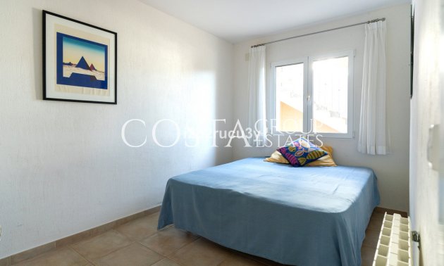 Odsprzedaż - Willa -
Teulada - Moraira