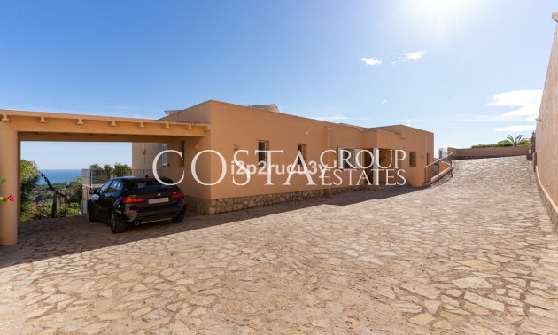 Odsprzedaż - Willa -
Teulada - Moraira