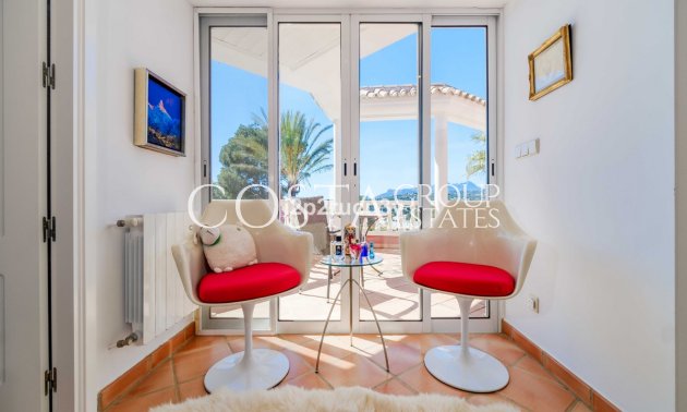 Odsprzedaż - Willa -
Teulada - Moraira