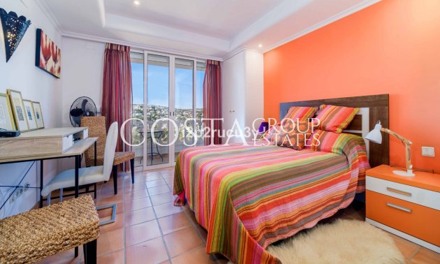 Odsprzedaż - Willa -
Teulada - Moraira