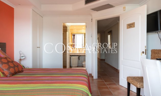 Odsprzedaż - Willa -
Teulada - Moraira