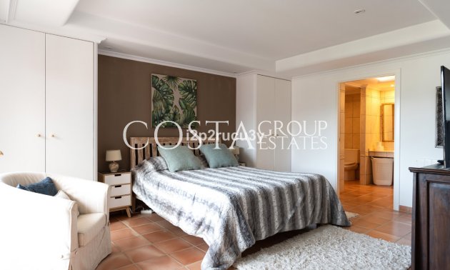 Odsprzedaż - Willa -
Teulada - Moraira
