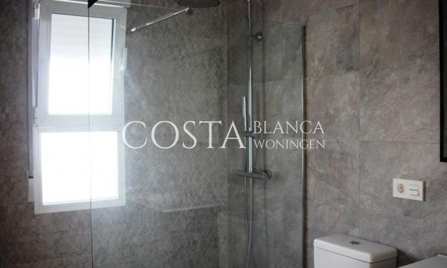 Nowy budynek - Willa -
La Romana