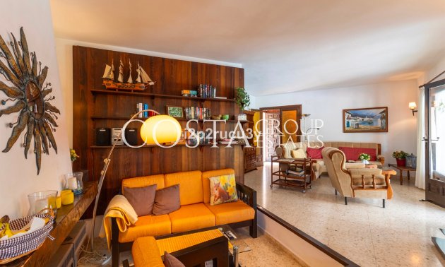 Herverkoop - Villa -
Teulada - Moraira