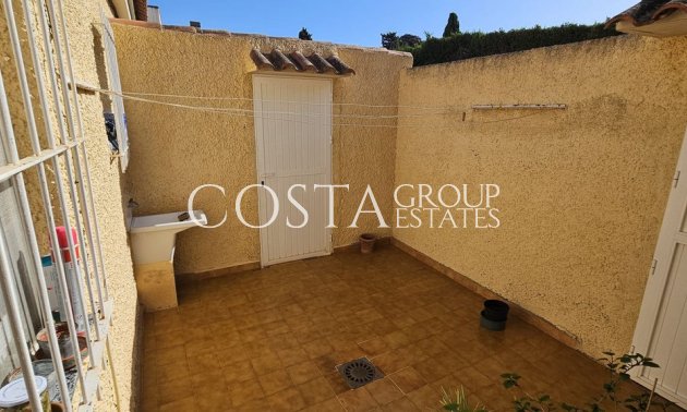 Odsprzedaż - Willa -
Orihuela - Campoamor