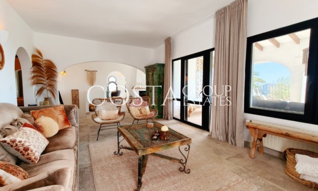 Resale - Villa -
Teulada - Moraira