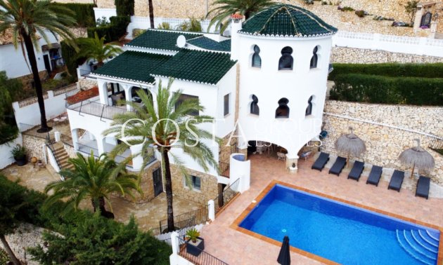 Resale - Villa -
Teulada - Moraira