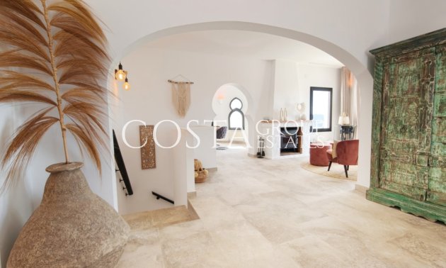 Resale - Villa -
Teulada - Moraira
