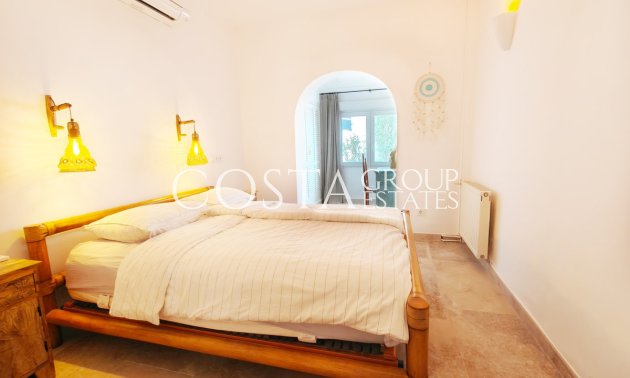 Resale - Villa -
Teulada - Moraira
