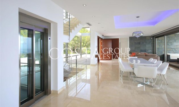 Herverkoop - Villa -
Altea - Altea Centro