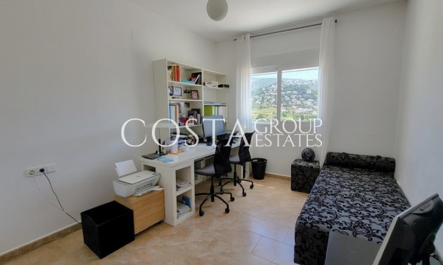 Odsprzedaż - Willa -
Teulada - Moraira