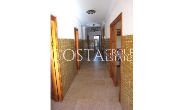 Odsprzedaż - Willa -
Orihuela - Campoamor