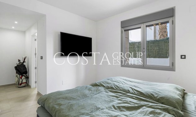 Resale - Villa -
Guardamar del Segura - Guardamar del Segura Centro