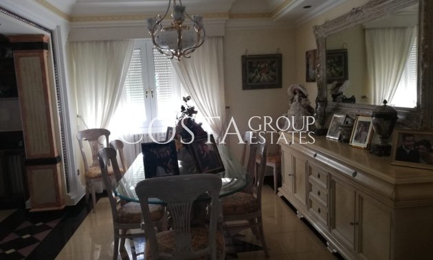 Herverkoop - Villa -
Yecla - Yecla Centro